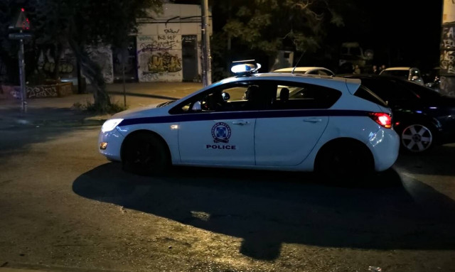 Συναγερμός στην Κηφισιά: Ληστές εισέβαλαν με όπλα σε διαγνωστικό κέντρο - Έφυγαν με σκούτερ