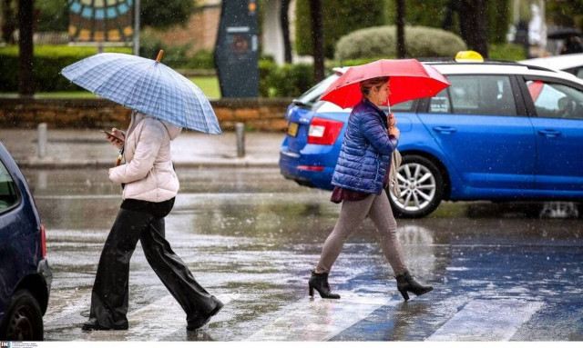 Κακοκαιρία με βροχές και καταιγίδες στην Αττική - Η ανάλυση του Κώστα Λαγουβάρδου στο Newsbomb.gr