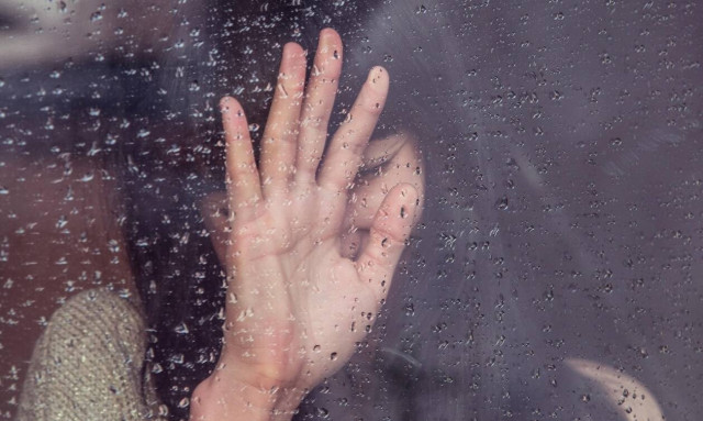 Καρδίτσα: Απήγαγαν 26χρονη, την κακοποίησαν και την απείλησαν με «ροζ» βίντεο