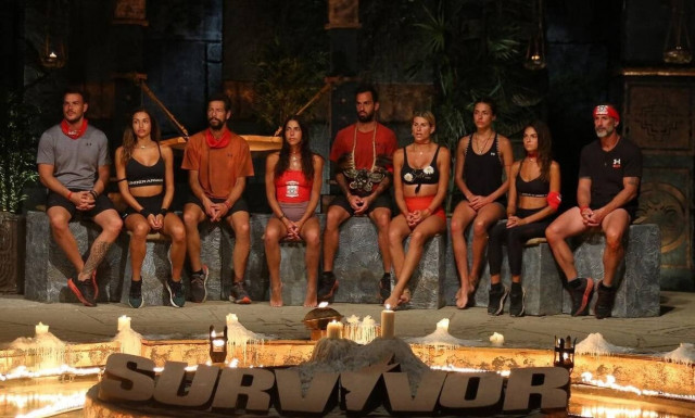 Survivor: Από φίλες… προτεινόμενες - Χάος στην κόκκινη ομάδα και όλοι εναντίον όλων