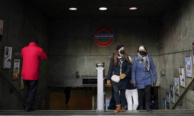 Βρετανία - Κορονοϊός: Καταργεί την καραντίνα ακόμη και με θετικό τεστ ο Τζόνσον