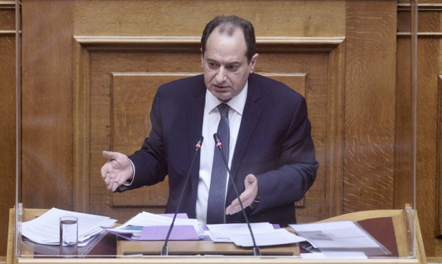 Σπίρτζης: Ομολογία αποτυχίας της πολιτικής της κυβέρνησης τα μέτρα για την οπαδική βία