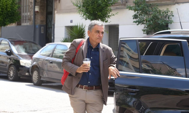 ΣΥΡΙΖΑ: «Βραχυκύκλωμα» στην «Ομπρέλα» προκάλεσε ο Τσακαλώτος