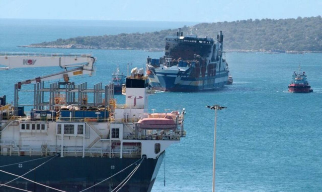 Euroferry Olympia: Οι πρώτες εικόνες από το λιμάνι του Αστακού