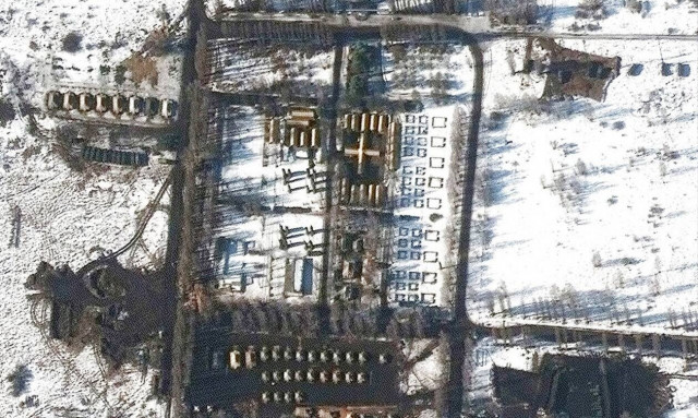 Ουκρανική κρίση: Το Κίεβο ζητά την άμεση απόσυρση των ρωσικών στρατευμάτων