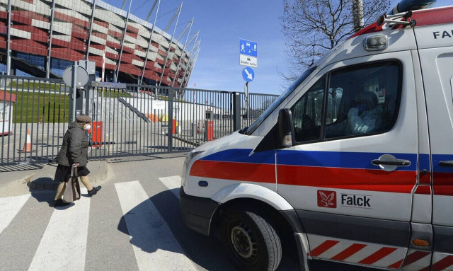 Πόλεμος στην Ουκρανία: Η Πολωνία ετοιμάζει νοσοκομεία και ειδικό τρένο για τη μεταφορά τραυματιών