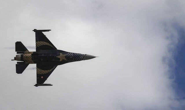 Απίστευτη πρόκληση Ερντογάν: Η Ρωσία «σφυροκοπά» την Ουκρανία και οι Τούρκοι κάνουν υπερπτήσεις