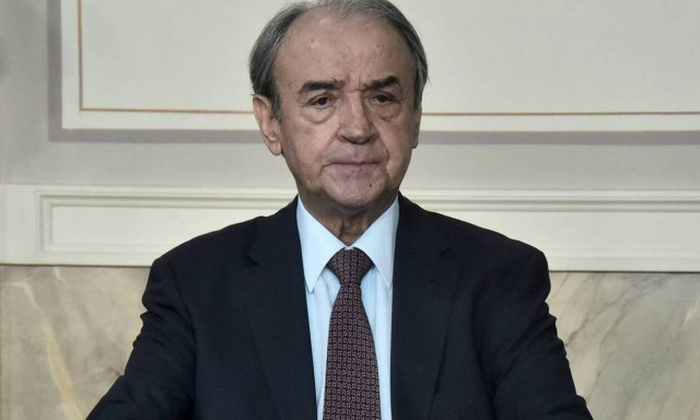 Former PASOK FinMin & lawyer Dimitris Tsovolas dies at 79