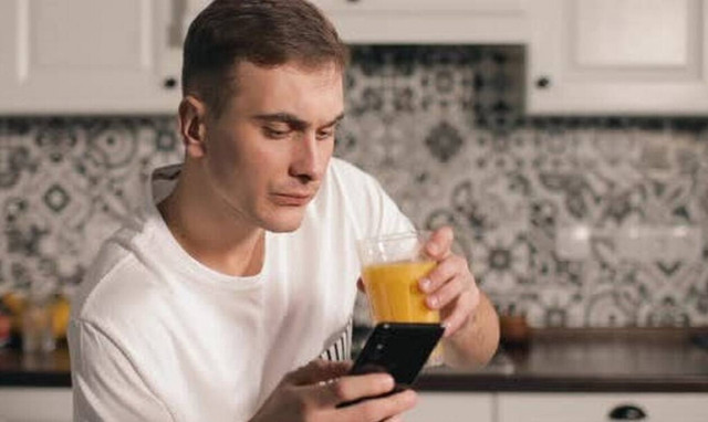 Ποιο είναι το ποτό που καίει ό,τι θερμίδες έχεις φάει;