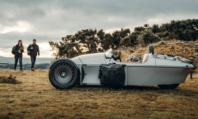 To Morgan Super 3 είναι ένα από τα πιο περίεργα αυτοκίνητα