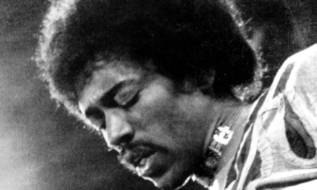 Σελίδα με χειρόγραφους στίχους του Χέντριξ που ήταν σκισμένη στα δύο ενώθηκε μετά από 55 χρόνια