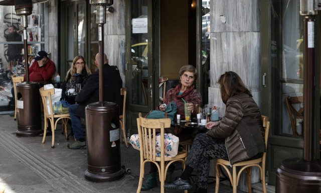 Πλεύρης: Ύφεση της πανδημίας μέχρι το καλοκαίρι - Μπορεί να επανέλθει ισχυρή η Όμικρον το φθινόπωρο