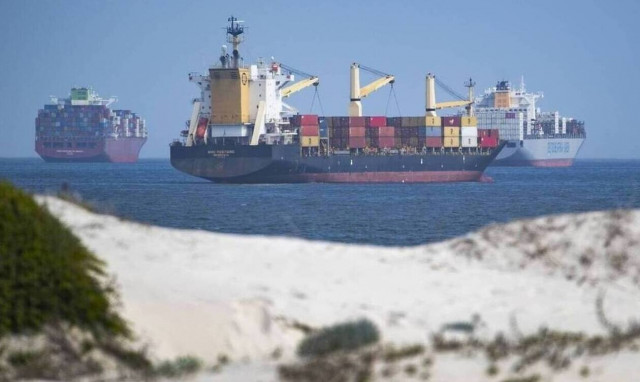 Συναγερμός για τα ελληνικά πλοία στη Μαύρη Θάλασσα