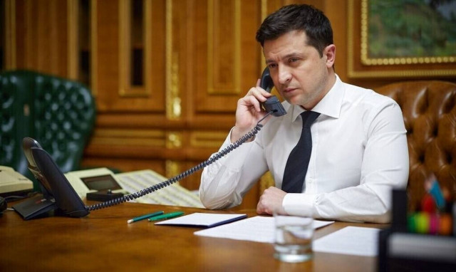 Επικοινωνία Μπάιντεν - Ζελένσκι: Συμφώνησαν για «αντιπολεμικό συνασπισμό» και κυρώσεις στη Μόσχα