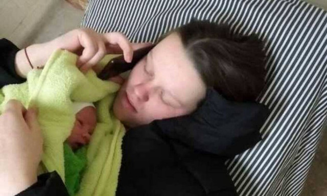 Πόλεμος στην Ουκρανία: Η ελπίδα υπάρχει ακόμα - Γεννήθηκε μωρό στο καταφύγιο του Ρίβνε