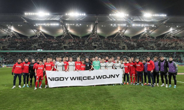 Πόλεμος στην Ουκρανία: «Πουτ… Ρωσία» φώναζαν μαζί οπαδοί των Βίσλα και Λέγκια στην Πολωνία