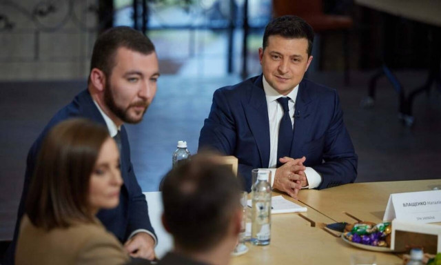 Σερκέι Νικιφόροφ - Βολοντιμίρ Ζελένσκι