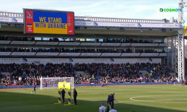 Πόλεμος στην Ουκρανία: Το ποδόσφαιρο «φωνάζει» για ειρήνη – Αντιπολεμικά μηνύματα σε όλη την Ευρώπη