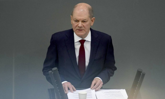 Σολτς: Ο Πούτιν δεν θα αλλάξει πορεία σε μια νύχτα - 100 δισ. ευρώ το 2022 για εξοπλισμούς