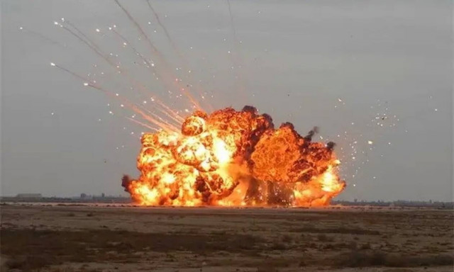 Πόλεμος στην Ουκρανία: «Η Ρωσία έριξε θερμοβαρική βόμβα τη Δευτέρα»