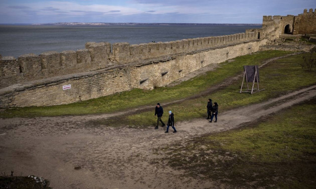 Πόλεμος στην Ουκρανία: Επιχείρηση «Νόστος 2» - Απομακρύνθηκαν 26 Έλληνες από την Οδησσό