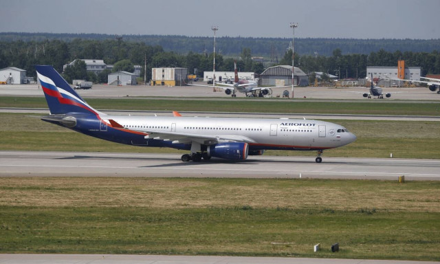 Η Μόσχα απαγορεύει σε αεροπορικές από 36 χώρες να χρησιμοποιούν τον ρωσικό εναέριο χώρο της Ρωσίας