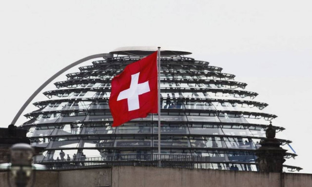 Πόλεμος στην Ουκρανία: Ιστορική απόφαση της Ελβετίας - «Σπάει» την ουδετερότητα, κυρώσεις στη Ρωσία