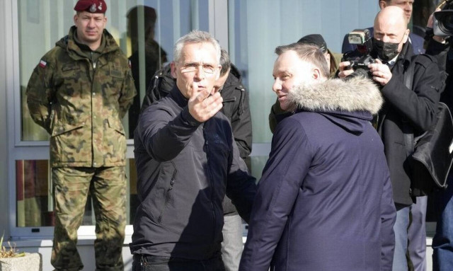 Πολεμός στη Ουκρανία: Το ΝΑΤΟ ζήτησε από τη Ρωσία να τερματίσει τον πόλεμο