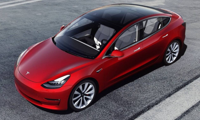 H Τesla στην κορυφή των αναζητήσεων ηλεκτρικών αυτοκινήτων της Google