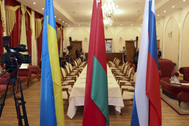 Πόλεμος στην Ουκρανία: Ώρα μηδέν στο Κίεβο -Ποιοι θέλουν να τινάξουν στον αέρα τις διαπραγματεύσεις;