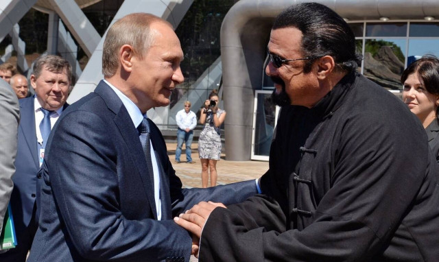 Πόλεμος στην Ουκρανία: «Oι δύο χώρες είναι μία οικογένεια» λέει ο Στίβεν Σιγκάλ