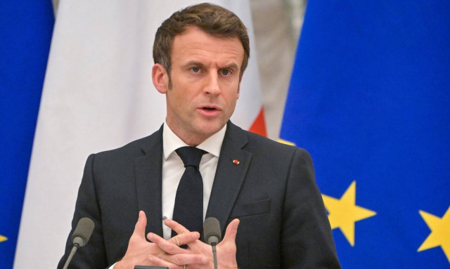 Εμανουέλ Μακρόν: «Ο Πούτιν αρνείται να σταματήσει τις επιθέσεις εναντίον της Ουκρανίας»