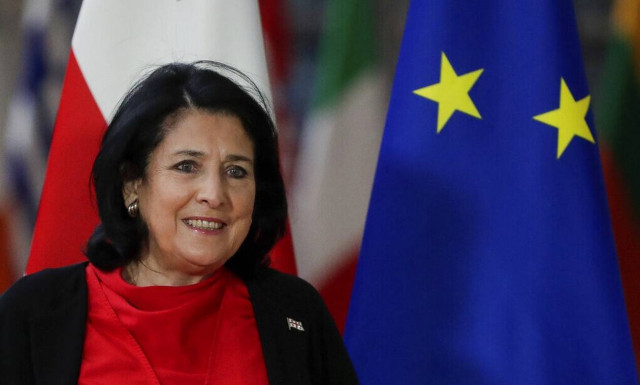 Πρόεδρος της Γεωργίας: Φαίνεται ότι ο Πούτιν καταστρέφει όλη την Ουκρανία