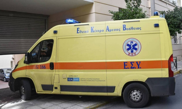 Θεσσαλονίκη: Άνδρας έπεσε στο κενό από μπαλκόνι τετάρτου ορόφου