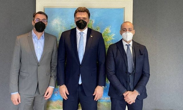 Βασίλης Κικίλιας: Συνάντηση με ανώτατα στελέχη του Radisson Hotel Group