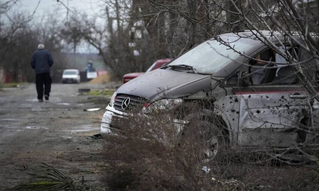 Bίντεο ντοκουμέντο: Καρέ καρέ ο βομβαρδισμός της πόλης Τσερνίχιβ