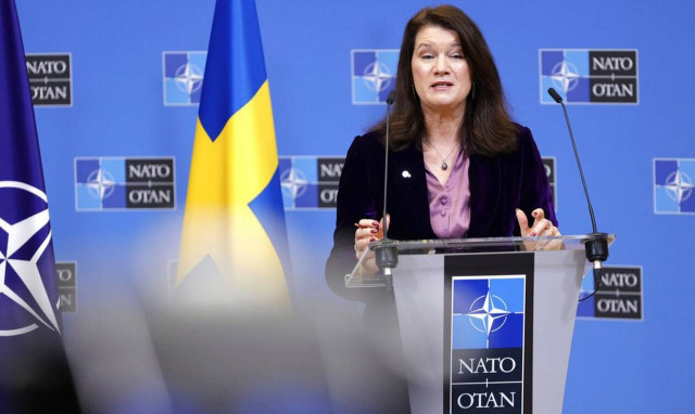 Υπέρ της ένταξής τους στο ΝΑΤΟ τάσσονται για πρώτη φορά ο Σουηδοί