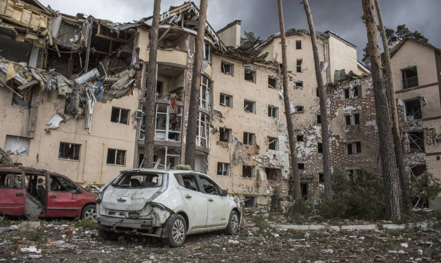 Πόλεμος στην Ουκρανία: Ξανάρχισε το ρωσικό σφυροκόπημα στη Μαριούπολη