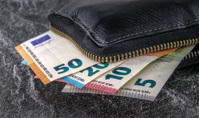 Έκτακτο επίδομα Πάσχα: Πότε θα δοθεί - Ποιοι είναι οι δικαιούχοι των 300 ευρώ