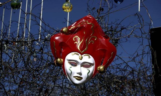 Καιρός: Τελευταία Κυριακή της Αποκριάς με βροχές, καταιγίδες και χιόνια