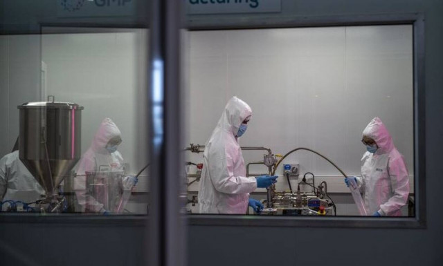 Ρωσία: «Περισσότερα από 30 βιολογικά εργαστήρια στην Ουκρανία» - Οι έρευνες για ασθένειες και ιούς