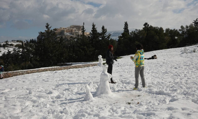 Καιρός – Μαρουσάκης: Το «ατμοσφαιρικό βουνό» φέρνει βαρυχειμωνιά – Πού θα χτυπήσει ο χιονιάς