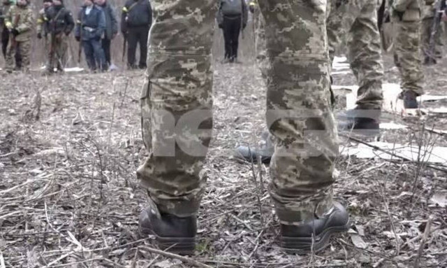 Πόλεμος στην Ουκρανία: Ο 46χρονος Έλληνας που συγκλονίζει στο Κίεβο - «Βλέπω σκοτωμένα παιδιά»