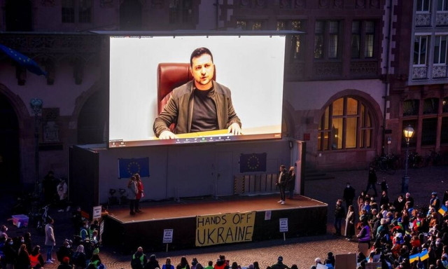 Ουκρανία: Ο Ζελένσκι θα μιλήσει στους Βρετανούς βουλευτές μέσω βιντεοκλήσης