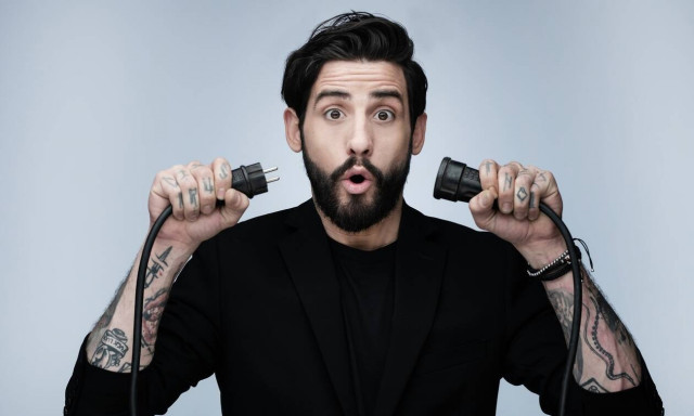 Total Blackout: Ποιοι επώνυμοι θα δώσουν «μάχη» απόψε με το σκοτάδι;