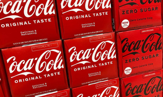 Πόλεμος στην Ουκρανία: H Coca Cola διακόπτει τις δραστηριότητές στη Ρωσία