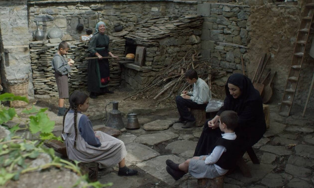 «Άγιος Παΐσιος» Spoiler: Η γιαγιά ΧατζηΧριστίνα πεθαίνει αφήνοντας μια πλούσια πνευματική κληρονομιά