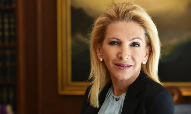 Η Γυναίκα γεννά ζωή κι ελπίδα…