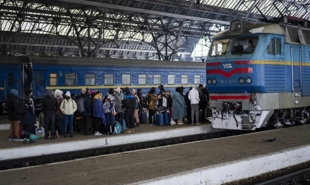 Πόλεμος στην Ουκρανία: Με ασφάλεια απομακρύνθηκαν οι πρώτοι άμαχοι από την Σούμι