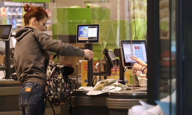 Ακρίβεια: «Τσουνάμι» στην οικονομία από την ενεργειακή κρίση – Χάνονται δύο βασικοί μισθοί